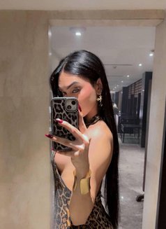 Sk Ayra - Transsexual escort in New Delhi Photo 11 of 13