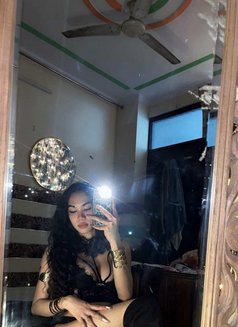 Sk Ayra - Acompañantes transexual in New Delhi Photo 22 of 25