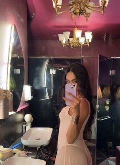 Sk Ayra - Transsexual escort in New Delhi Photo 28 of 30