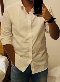 Sk Hung, Young & Strong - Male escort in Mumbai Photo 4 of 4