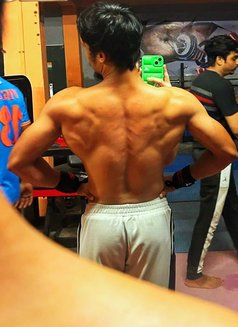 Sk Immo - Male adult performer in Mumbai Photo 3 of 10