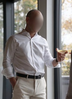 Skalis - Male escort in Montreal Photo 7 of 11