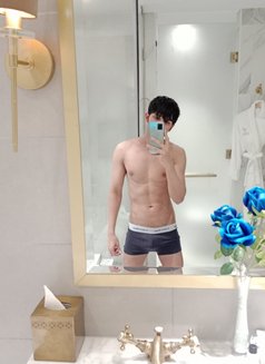 Skd - Male escort in Dubai Photo 2 of 3