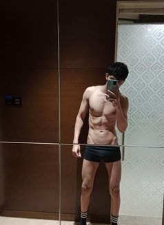 Skd - Male escort in Dubai Photo 1 of 4