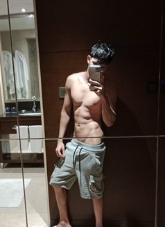 Skd - Male escort in Dubai Photo 4 of 4