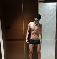 SKDXB - Male escort in Dubai Photo 4 of 29