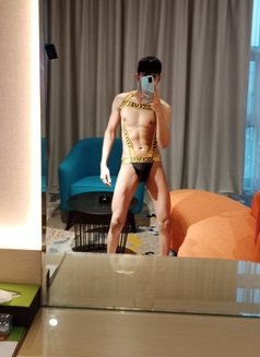 SKINNY BOY - Male escort in Dubai Photo 1 of 30