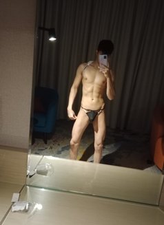 SKINNY BOY - Male escort in Dubai Photo 6 of 30