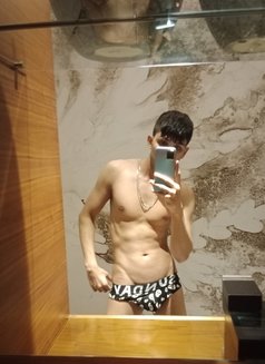 SKINNY BOY - Male escort in Dubai Photo 19 of 29