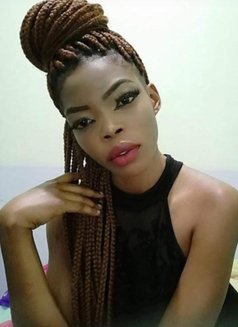 Skinny Goddess - puta in Hong Kong Photo 1 of 2