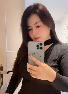 Sky 1 - masseuse in Muscat Photo 7 of 7