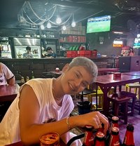 Sky 28 Hot night - Masajista in Dammam