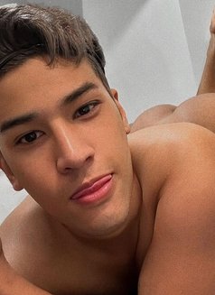 New Sky Gay Thailand - masseur in Abu Dhabi Photo 6 of 14