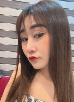 Linda - escort in Gurgaon Photo 1 of 10