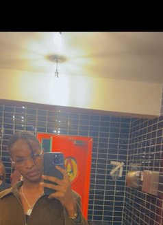 Sky - Transsexual escort in Nairobi Photo 1 of 2