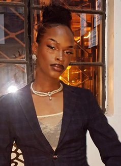 Sky - Transsexual escort in Nairobi Photo 1 of 6