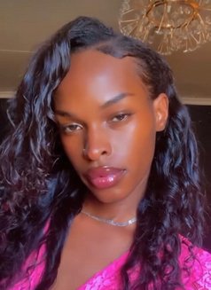 Sky - Transsexual escort in Nairobi Photo 6 of 6