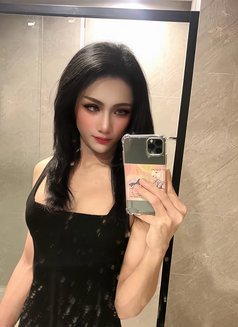Sky Nawaphan - Transsexual escort in Bangkok Photo 2 of 3