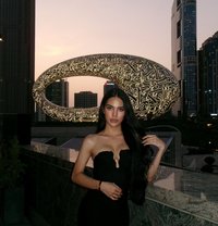 Sky Queen Sugarbabe - Transsexual escort in Abu Dhabi