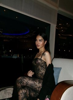 Sky Queen Sugarbabe - Transsexual escort in Abu Dhabi Photo 2 of 4