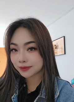 Sky - puta in Doha Photo 4 of 4