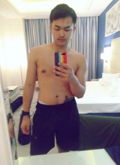 Sky - Acompañantes masculino in Doha Photo 4 of 5