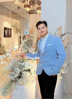 Sky - Male escort in Doha Photo 17 of 21