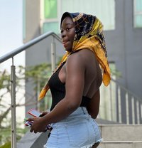 Skyblue - escort in Accra