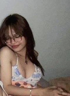 Skye - Transsexual escort in Makati City Photo 2 of 4