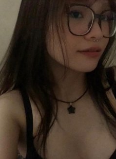 Skye - Transsexual escort in Makati City Photo 3 of 4