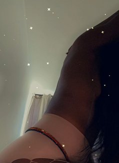 Skye - escort in N'Djamena Photo 3 of 4