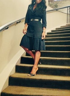 Skyla Lee London - puta in Barbados Photo 7 of 19