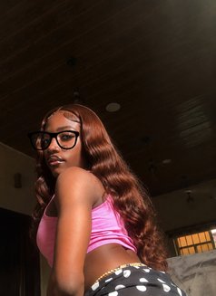 Skylar Chidumebi - Acompañantes transexual in Lagos, Nigeria Photo 3 of 4