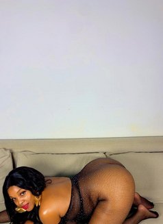 Skyler - puta in Dubai Photo 16 of 17