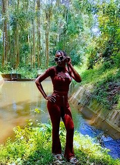 Skypetite Girl - escort agency in Singapore Photo 3 of 7