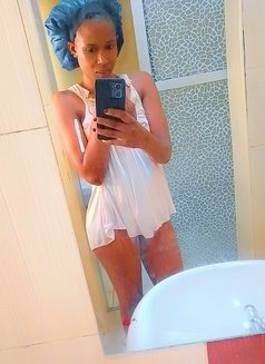 Skypetite Girl - escort agency in Muscat Photo 4 of 5