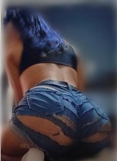 Skyr - escort in Ouagadougou Photo 1 of 2