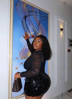 Skyview - escort in Port Harcourt Photo 3 of 5