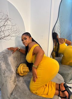 Skyview - puta in Port Harcourt Photo 2 of 3