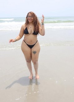 Slam - puta in Muscat Photo 5 of 5