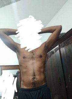 Slave Boy Colombo - Acompañantes masculino in Colombo Photo 3 of 4