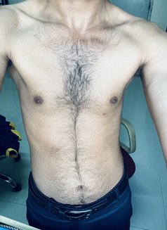 Slave Boy / House Maid - Acompañantes masculino in Dubai Photo 1 of 5