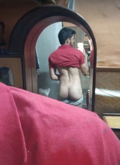 Slavee - Acompañantes masculino in New Delhi Photo 1 of 3