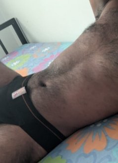 Slaveshan - Male escort in Colombo Photo 5 of 5