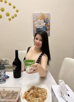 Vanhra #Very safe and clean - escort in Jeddah Photo 2 of 5