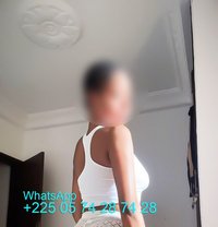 Slavy - puta in Abidjan