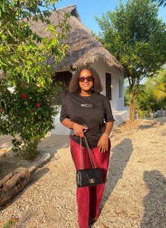 Slayberry Spa - escort in Şalālah Photo 2 of 3