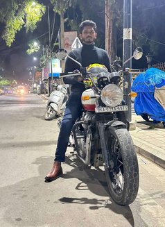 Slayer Hunk - Male escort in Bangalore Photo 1 of 1