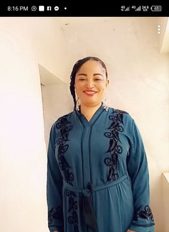 Slaymama - puta in Lagos, Nigeria Photo 2 of 4