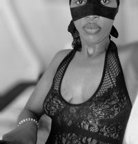 Slender Bae - puta in Nairobi